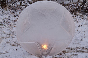 Ice art: decorative objects made of ice