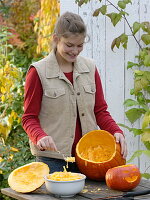 Making a pumpkin face