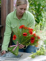 Standing bouquet of poppy and barley (4/5)