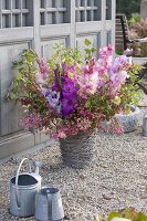 Bouquet with gladiolus (gladioli) and Euonymus eropaeus