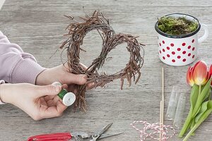 Birch heart with tulip