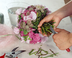 Tie Biedermeier bouquet