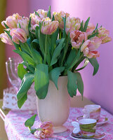 Pink tulip bouquet (2/2)
