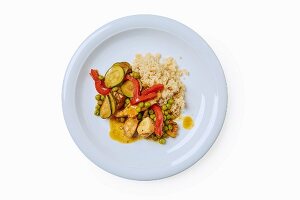 Hähnchen-Pfanne mit der marokkanischen Gewürzmischung Ras el Hanout, Gemüse und Couscous