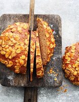 Apfelkruste - Weizenbrot mit getrockneten Äpfeln und Cornflakes