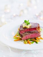 Entrecote with carrots and spring onions (Christmas)
