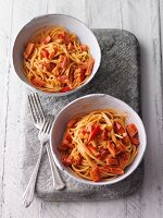 Spaghetti with pepper sauce