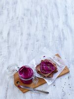 Beetroot and cashew spread with pomegranate juice