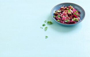 Zucchini-Linsen-Salat mit Rote Bete und Avocado