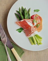 Parma ham with asparagus