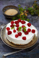 Cold Cheesecake with raspberry