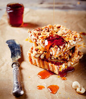 Nuts, maple syrup and honey caramel tart