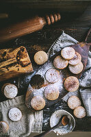 Shortbread Cookies mit Zimt und Puderzucker