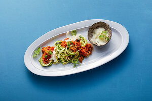 Courgette spaghetti with bolognese