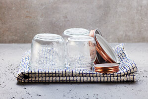 Allowing sterilized mason jars to dry