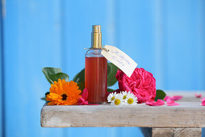 Vinegar body spray made from flowers and herbs - good for the natural pH value