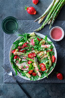 Asparagus and avocado salad with strawberries