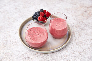 Berry and almond smoothie