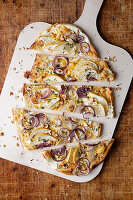 Buttermilk pizza with pears and nuts