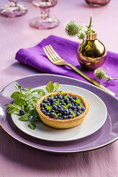 Chocolate tarts with blueberries