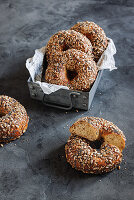 Leavened bagel with seed topping
