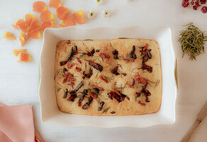 Focaccia with dried tomatoes and herbs