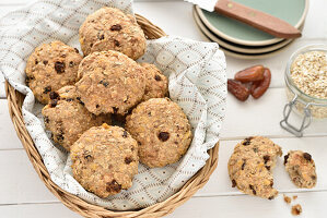 Vegane, glutenfreie Müsli-Brötchen