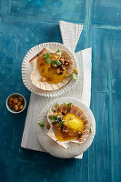 Scallops on saffron mayonnaise with beech mushrooms