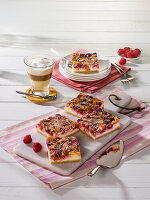 Florentine raspberry quark cake with crispy crust