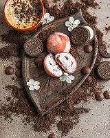Mochi mit Schokoladenkeksbröseln