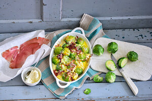 Brussels sprout gratin with smoked ham
