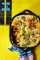 Gegrillter Bobotie mit Lachs und Garnelen