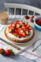 Strawberry cake with cream