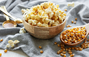 Leckeres gesalzenes hausgemachtes Popcorn