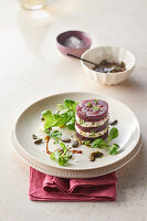 Toskanisches Törtchen von Caprino-Frischkäse und Rote-Bete