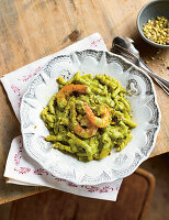 Busiate mit Gamberi e Pistaccio - Pasta mit Garnelen und Pistazien