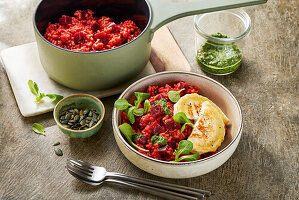 Rote-Bete-Risotto mit Ziegenkäse