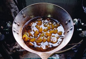 Making mirabelle plum jam