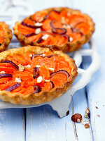 Tartes mit Möhren und roten Zwiebeln (vegetarisch)