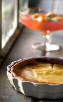 Ricotta tart and pears in white wine syrup
