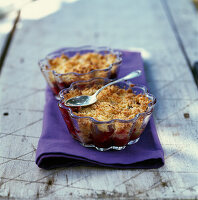 Rhubarb and blackberry crumble