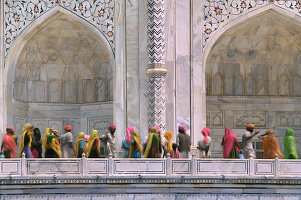 Tourists from Rajasthan at Taj Mahal, Agra, Uttar Pradesh, India, Asia