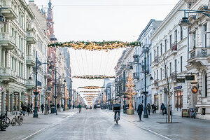 Weihnachtsdekoration in der Petrikauer Straße (Ulica Piotrkowska ), in Lodz, Polen, Europa