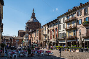 Dom von Pavia am Piazza della Vittoria, Stadt Pavia am Fluss Ticino, Provinz Pavia, Lombardai, Italien, Europa