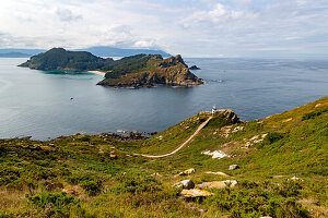 Saint Martin oder Südinsel, Cies-Inseln, Nationalpark Islas Atlánticas de Galicia, Galicien, Spanien, Blick von der Isla del Faro