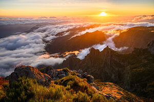 Sonnenaufgang am Pico Arieiro, Madeira, Portugal