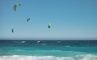  Kitesurfer on the Cote d&#39;Azur in Nice, France 