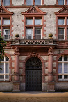 Ehemaligers Postgebäude in der Altstadt von Schwerin, Mecklenburg-Vorpommern, Deutschland, Europa