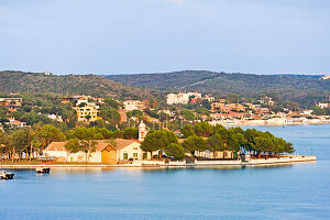 Insel Isla Pinto in der Bucht von Mahon (Mao), Insel Menorca, Balearen, Spanien, Europa