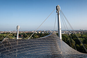 Blick auf München vom Dach des Olympiastadion aus, München, Oberbayern, Bayern, Deutschland, Europa